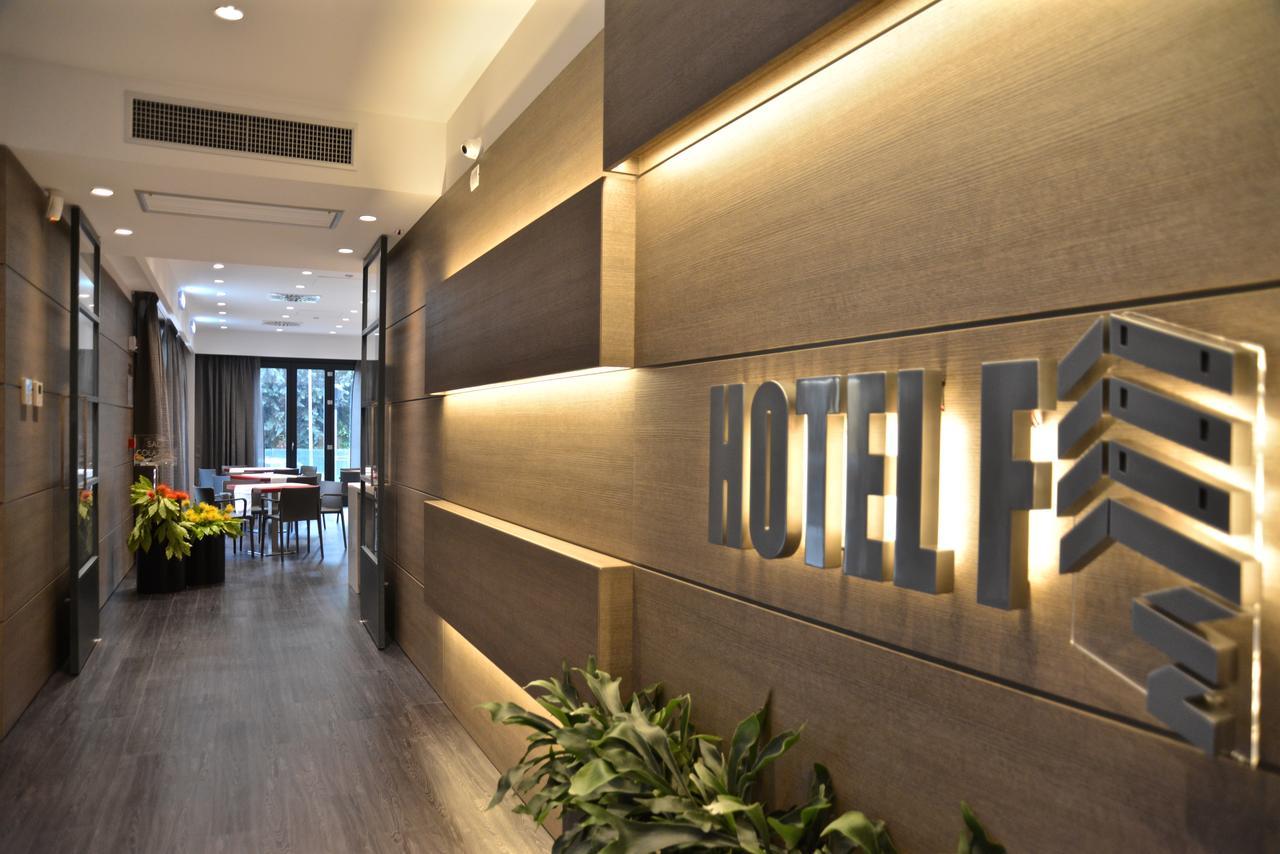 Hotel Forum Baranzate Esterno foto